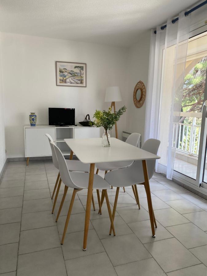 Superbe Appartement Cosy Vue Mer Pieds Dans L'Eau Cavalaire-sur-Mer Zewnętrze zdjęcie
