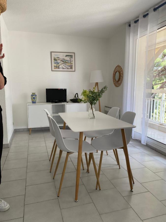 Superbe Appartement Cosy Vue Mer Pieds Dans L'Eau Cavalaire-sur-Mer Zewnętrze zdjęcie